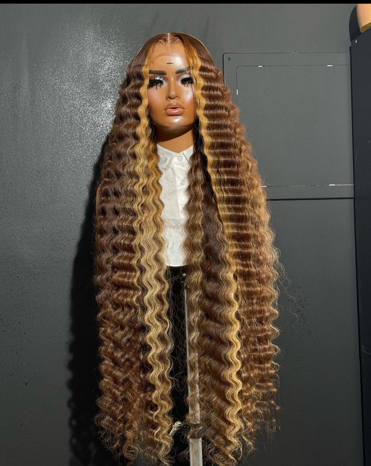 40 inch Wig Deals