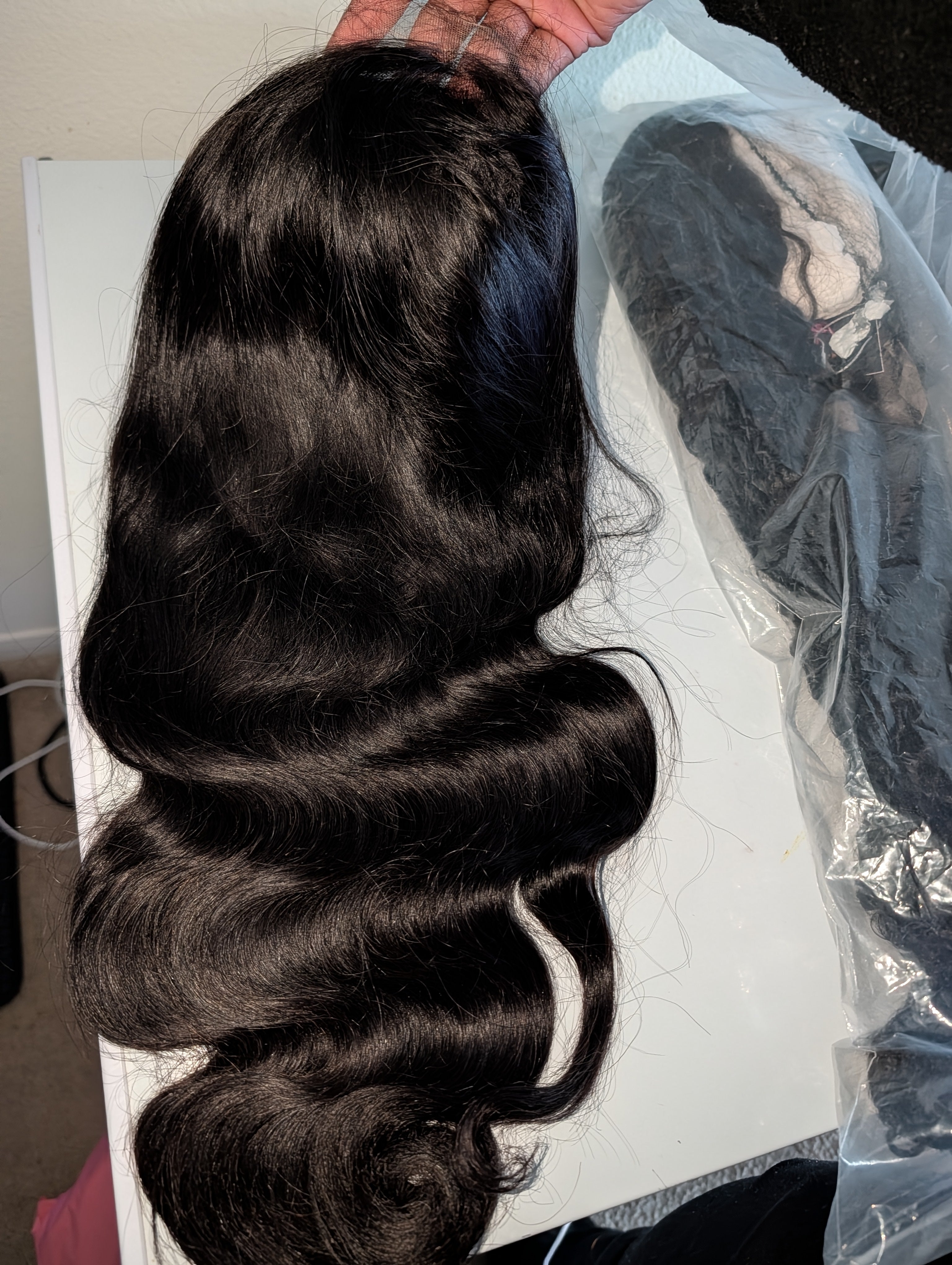 Uncustomised virgin glueless body wave wig